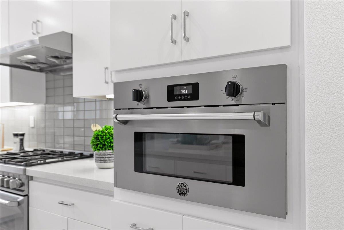 Detail Gallery Image 18 of 50 For 270 Ariana Pl, Mountain View,  CA 94043 - 4 Beds | 3/1 Baths