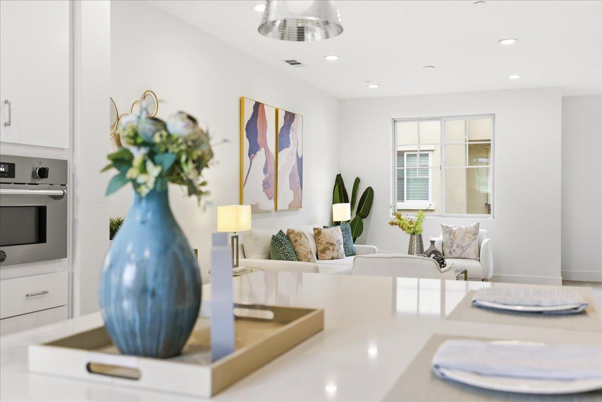 Detail Gallery Image 20 of 50 For 270 Ariana Pl, Mountain View,  CA 94043 - 4 Beds | 3/1 Baths