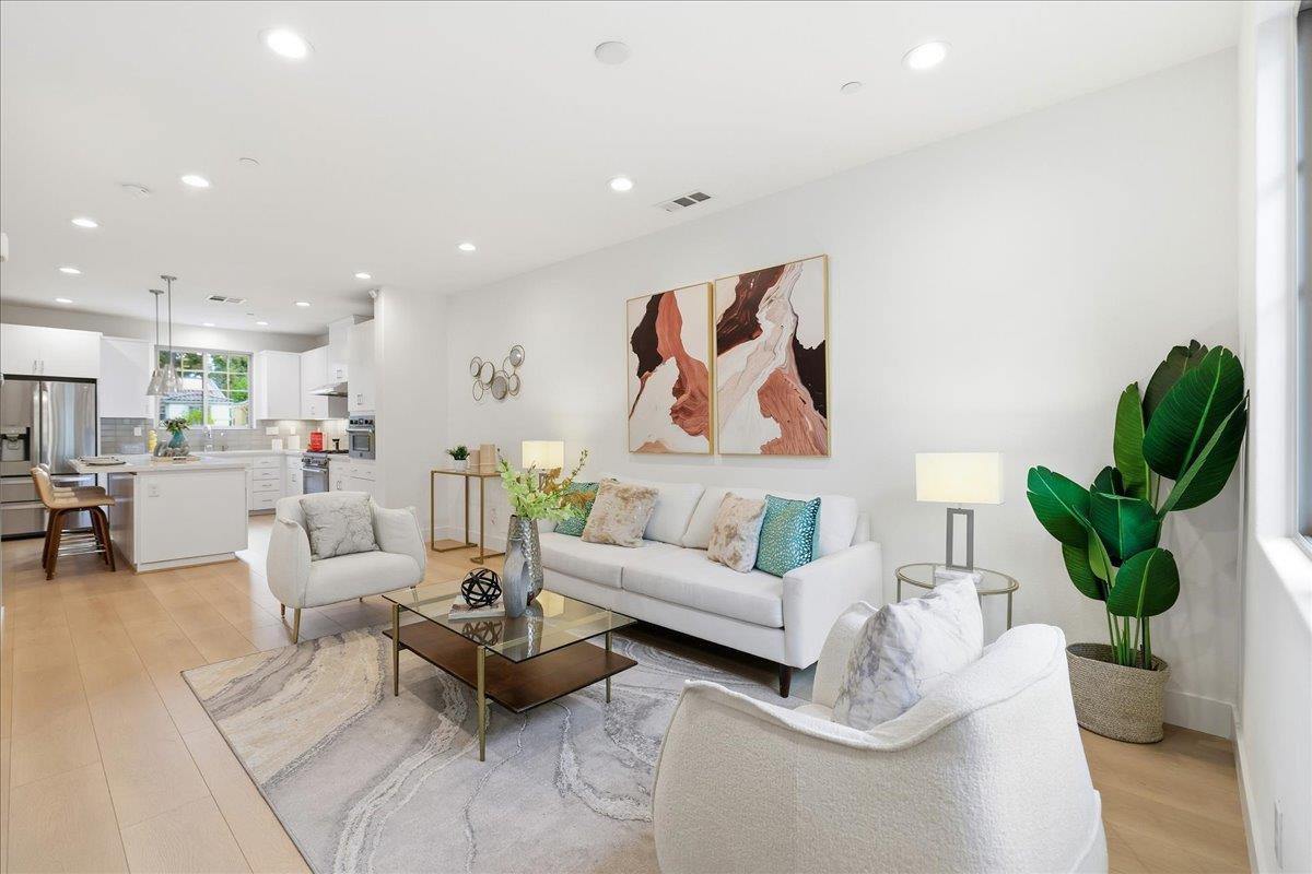 Detail Gallery Image 6 of 50 For 270 Ariana Pl, Mountain View,  CA 94043 - 4 Beds | 3/1 Baths