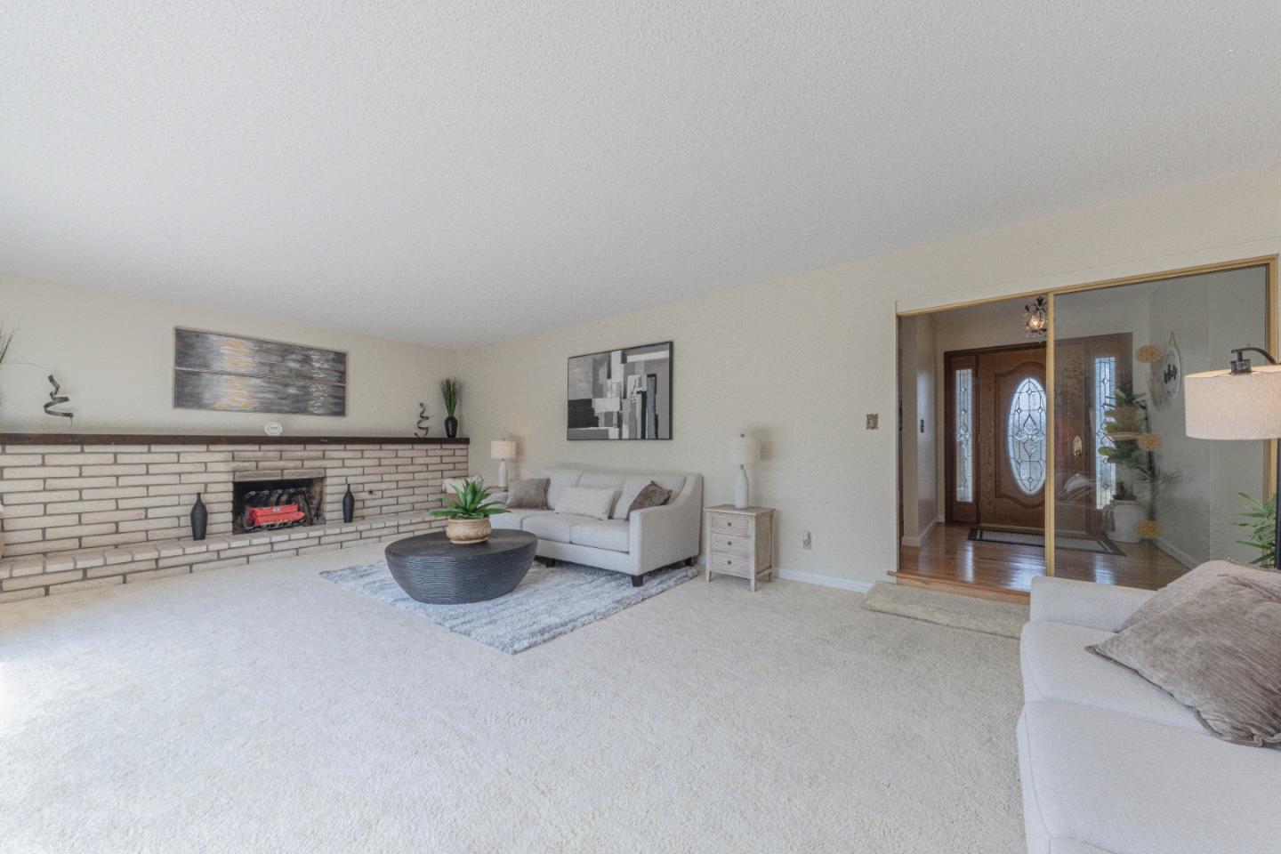 Detail Gallery Image 10 of 35 For 15084 Green Oak Pl, Salinas,  CA 93907 - 3 Beds | 2 Baths