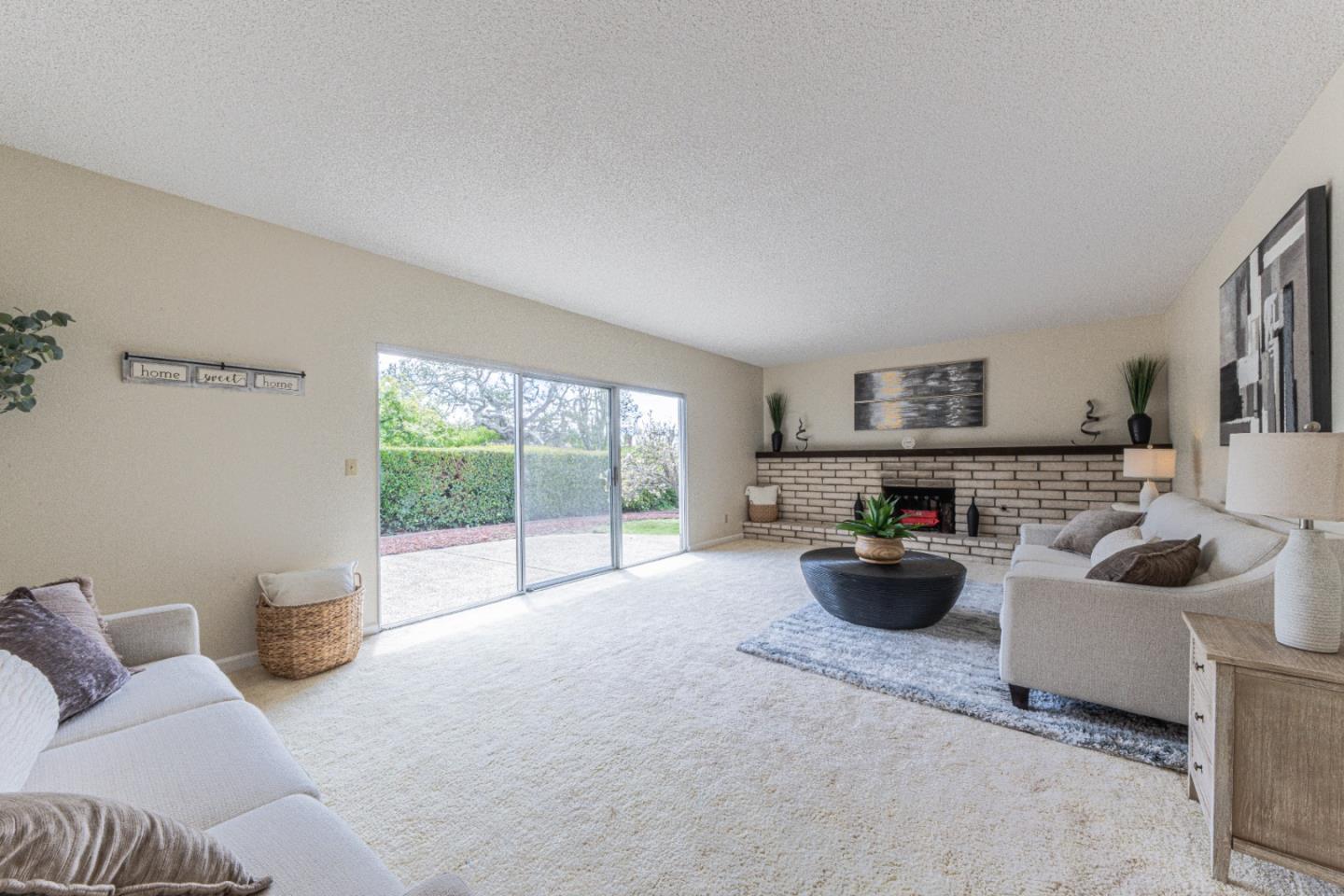 Detail Gallery Image 7 of 35 For 15084 Green Oak Pl, Salinas,  CA 93907 - 3 Beds | 2 Baths
