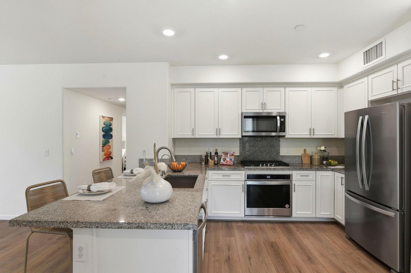 Detail Gallery Image 12 of 40 For 3078 Empoli Ln #5,  San Jose,  CA 95136 - 3 Beds | 3 Baths