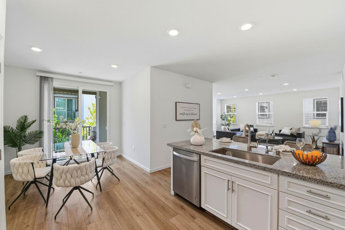 Detail Gallery Image 15 of 40 For 3078 Empoli Ln #5,  San Jose,  CA 95136 - 3 Beds | 3 Baths