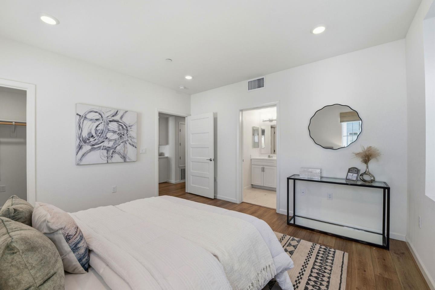 Detail Gallery Image 28 of 40 For 3078 Empoli Ln #5,  San Jose,  CA 95136 - 3 Beds | 3 Baths