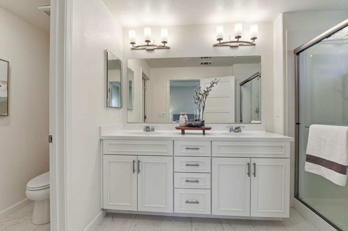 Detail Gallery Image 32 of 40 For 3078 Empoli Ln #5,  San Jose,  CA 95136 - 3 Beds | 3 Baths