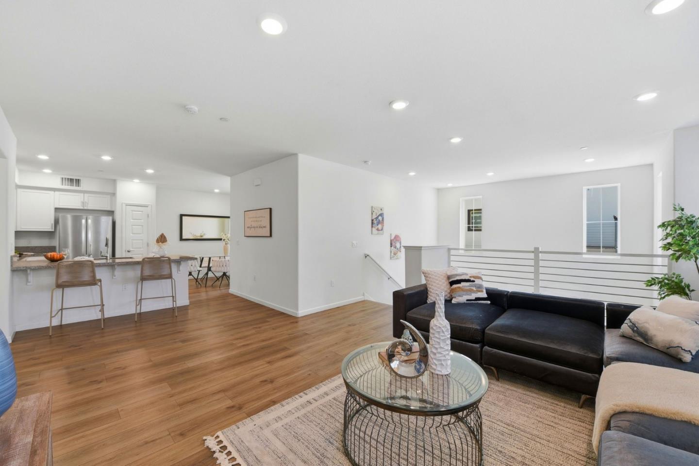 Detail Gallery Image 9 of 40 For 3078 Empoli Ln #5,  San Jose,  CA 95136 - 3 Beds | 3 Baths