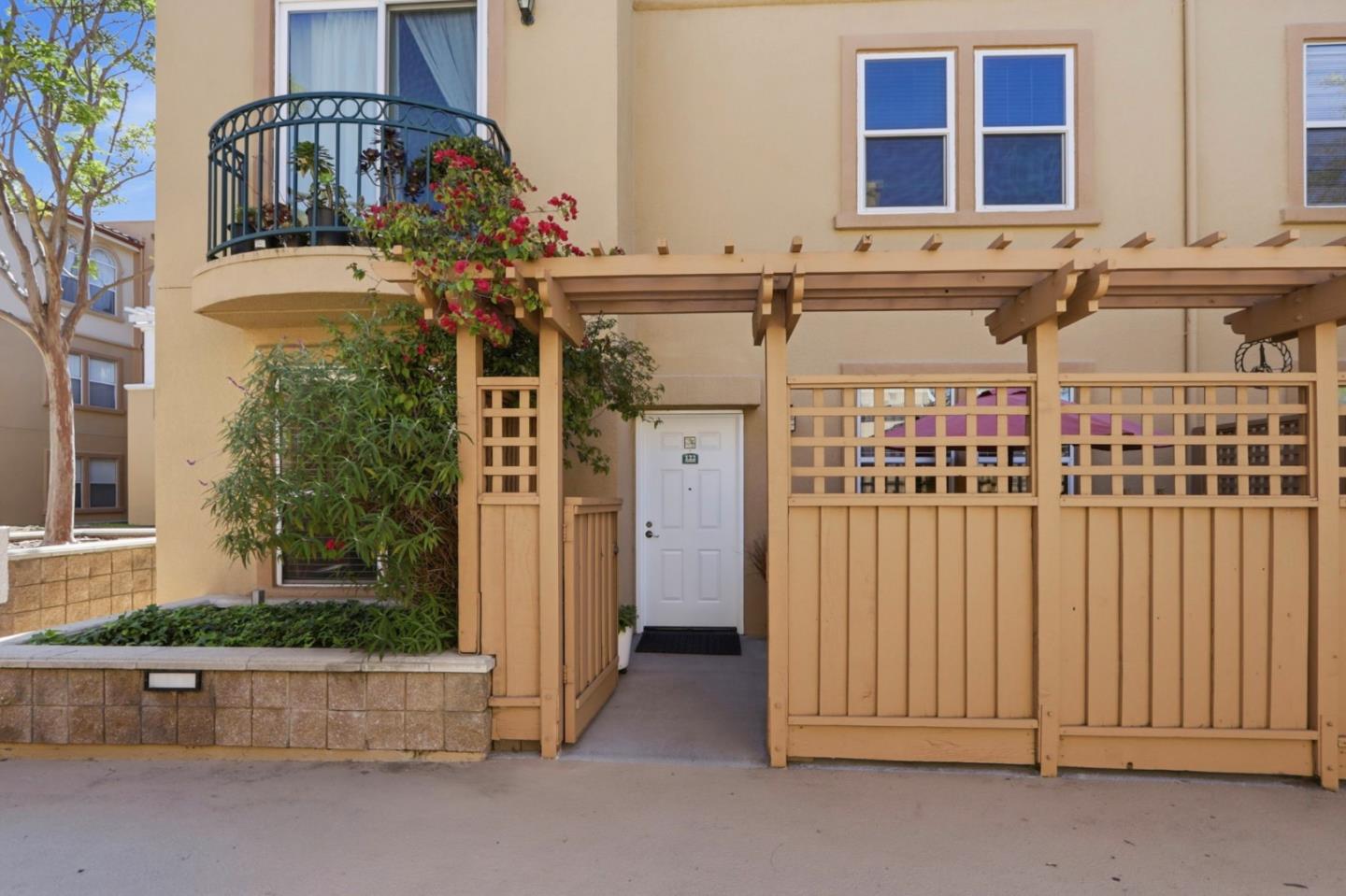 Front Image Thumbnail for ML82043986