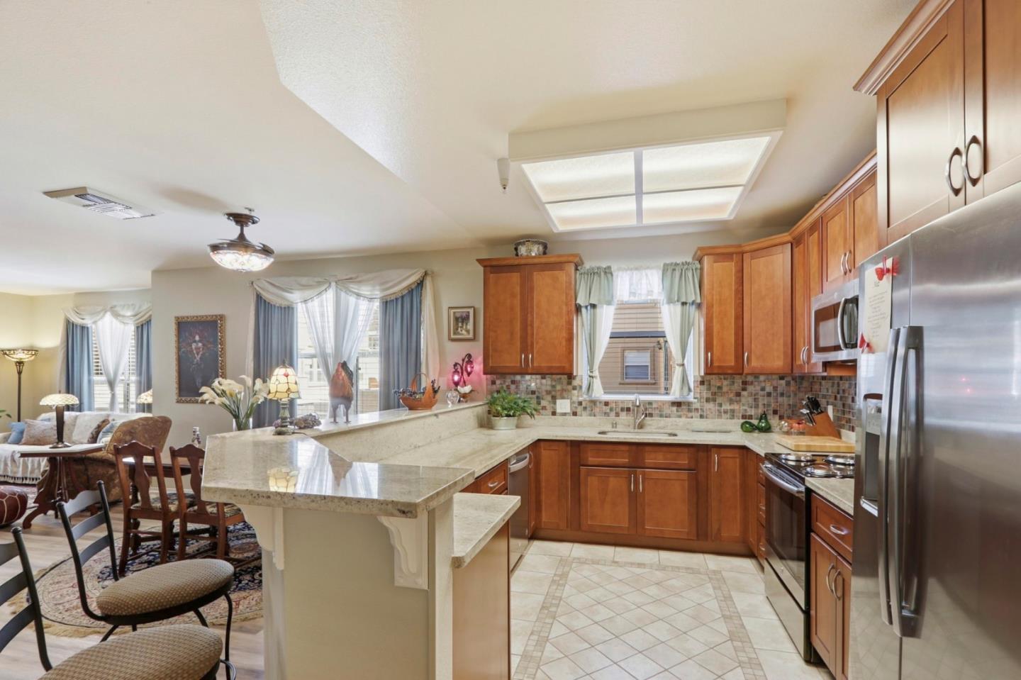 Detail Gallery Image 10 of 46 For 951 S 12th St #122,  San Jose,  CA 95112 - 2 Beds | 2 Baths