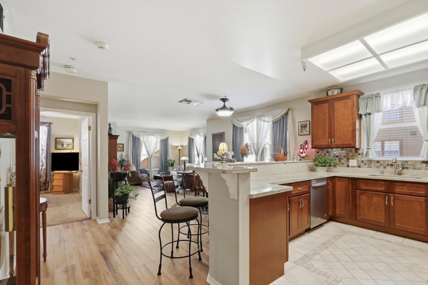 Detail Gallery Image 9 of 46 For 951 S 12th St #122,  San Jose,  CA 95112 - 2 Beds | 2 Baths