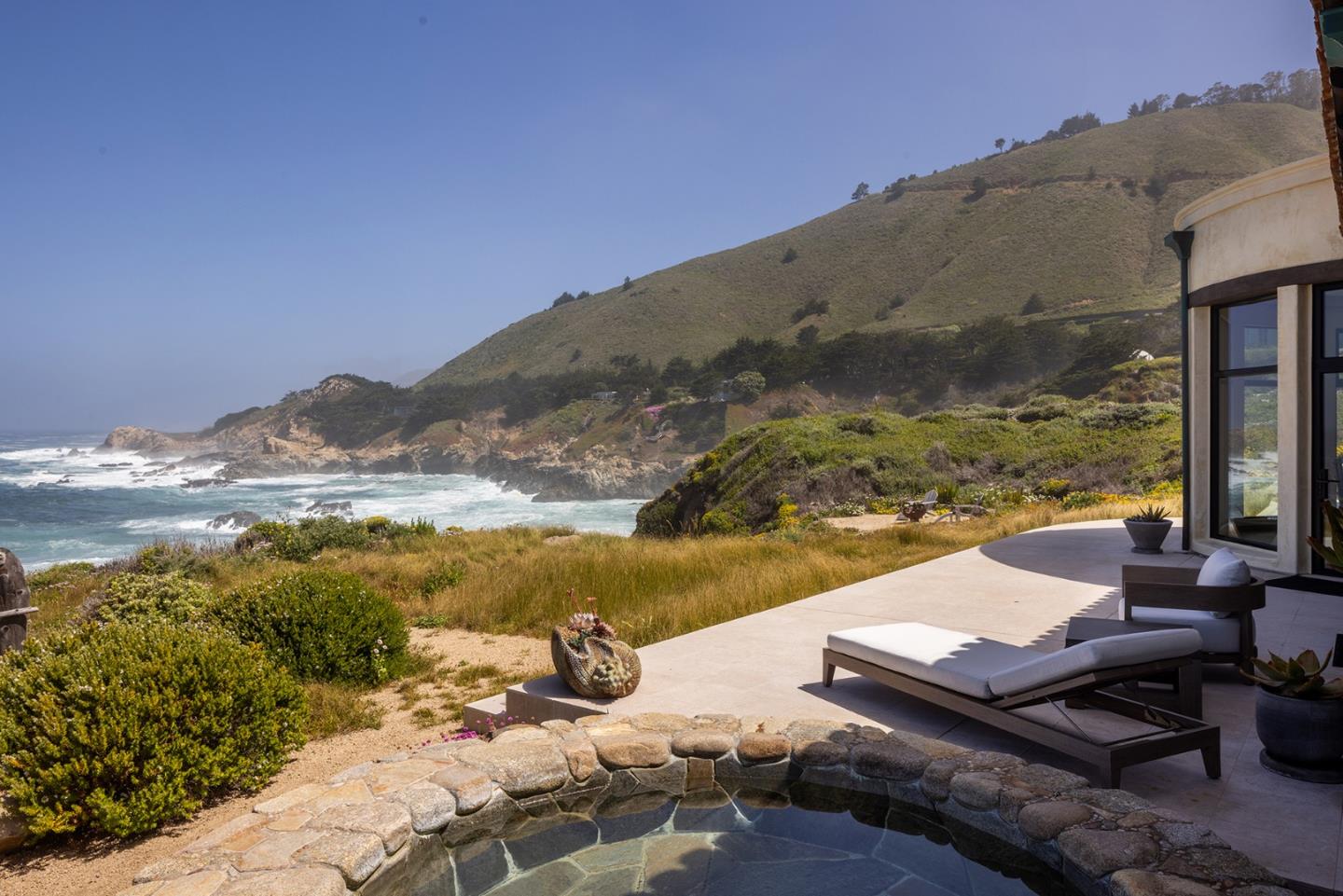 Detail Gallery Image 11 of 16 For 36654 Highway 1, Carmel,  CA 93923 - 3 Beds | 3 Baths