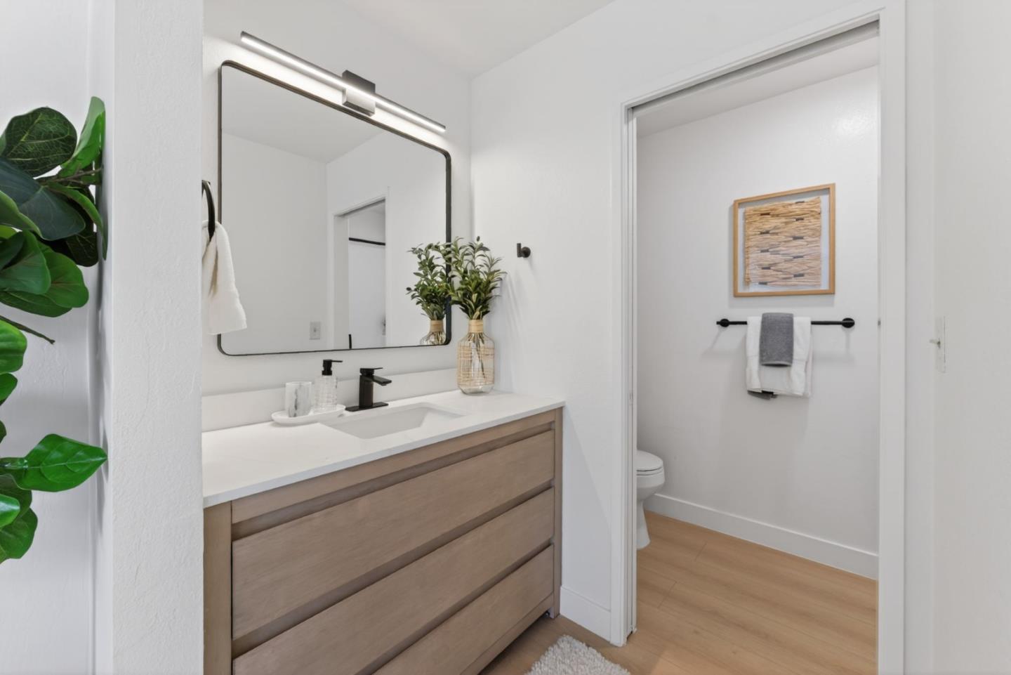 Detail Gallery Image 20 of 29 For 20288 Northwest Sq, Cupertino,  CA 95014 - 2 Beds | 2 Baths