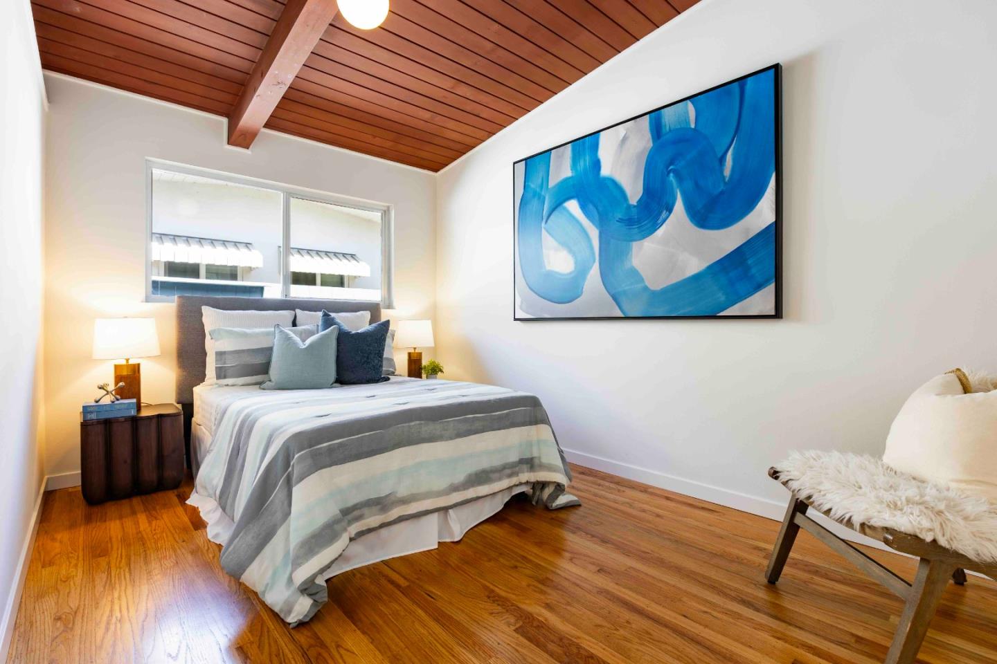 Detail Gallery Image 13 of 20 For 2491 Betlo Ave, Mountain View,  CA 94043 - 3 Beds | 2 Baths