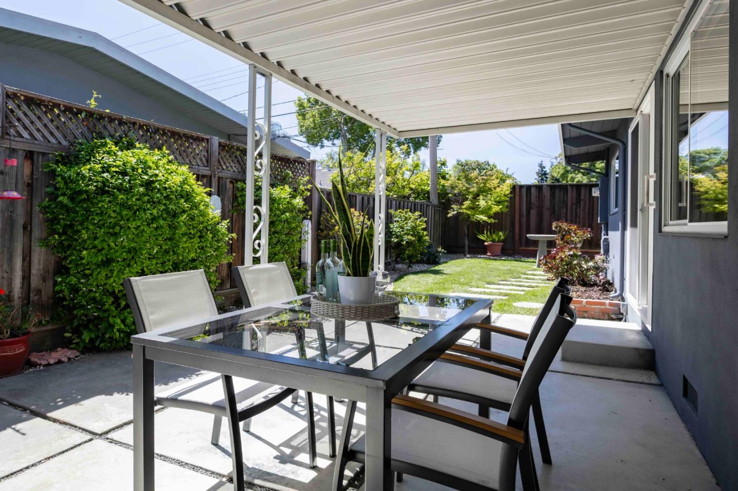 Detail Gallery Image 20 of 20 For 2491 Betlo Ave, Mountain View,  CA 94043 - 3 Beds | 2 Baths