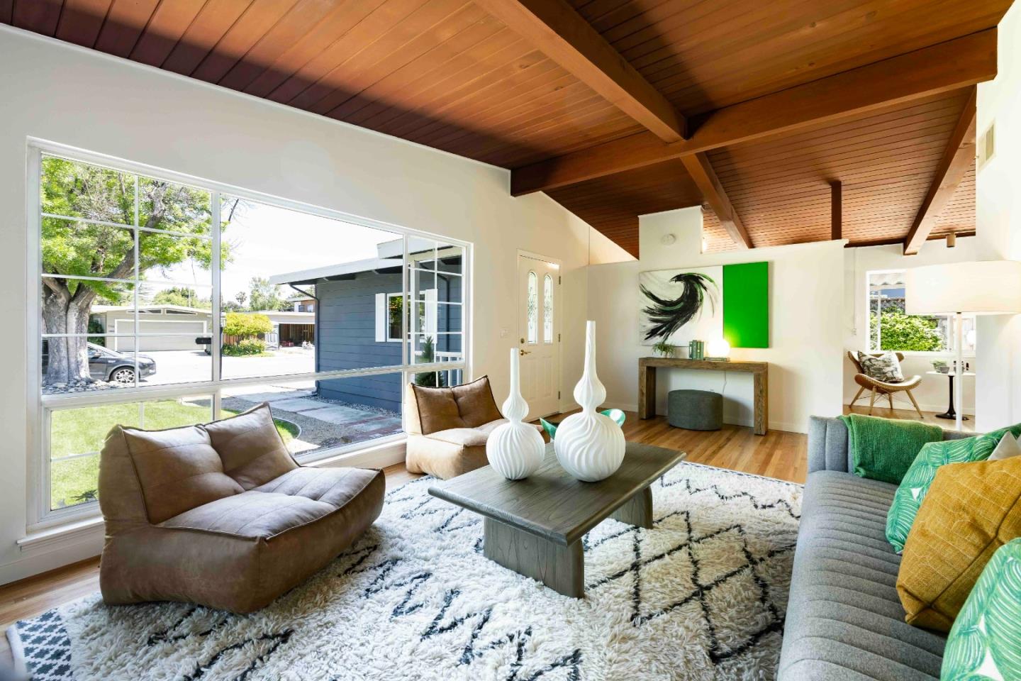 Detail Gallery Image 5 of 20 For 2491 Betlo Ave, Mountain View,  CA 94043 - 3 Beds | 2 Baths