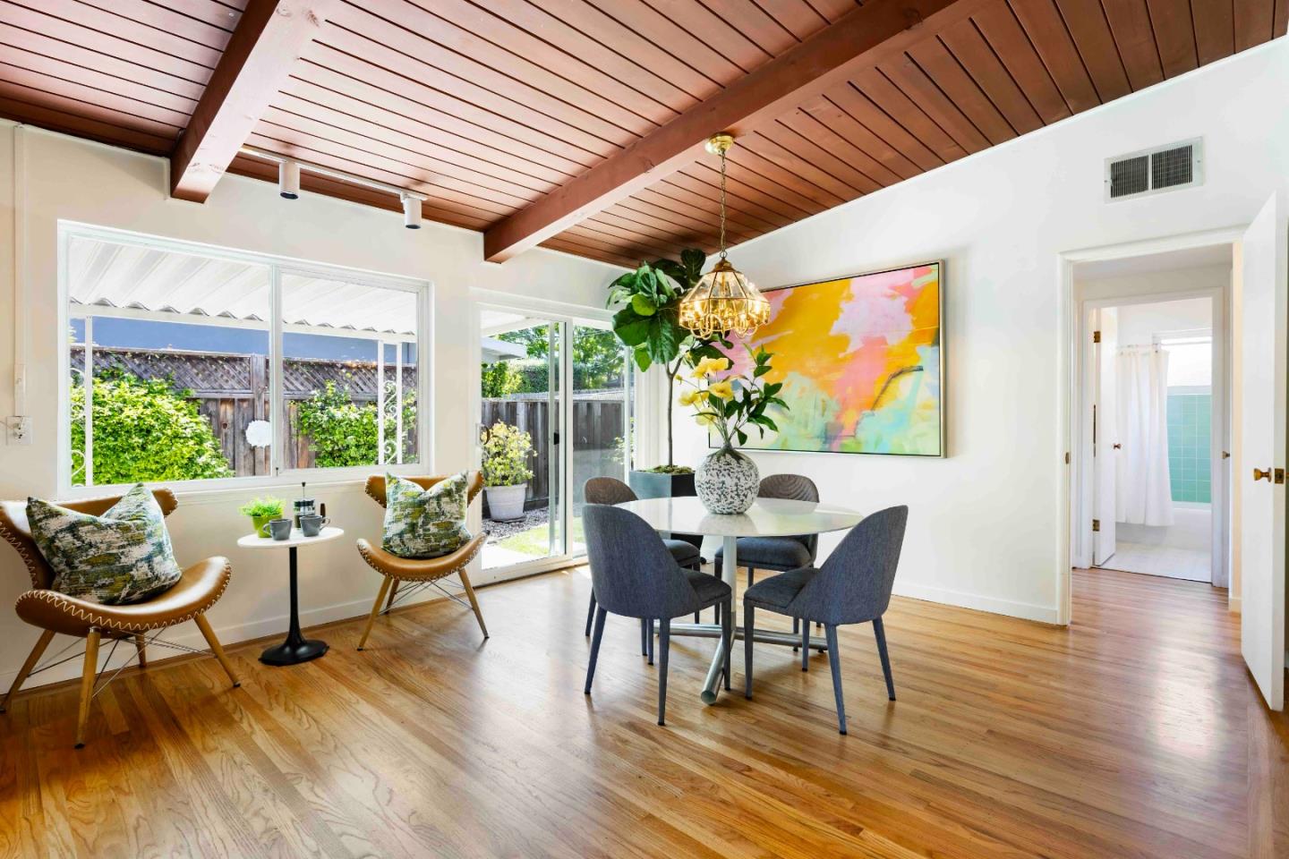 Detail Gallery Image 7 of 20 For 2491 Betlo Ave, Mountain View,  CA 94043 - 3 Beds | 2 Baths