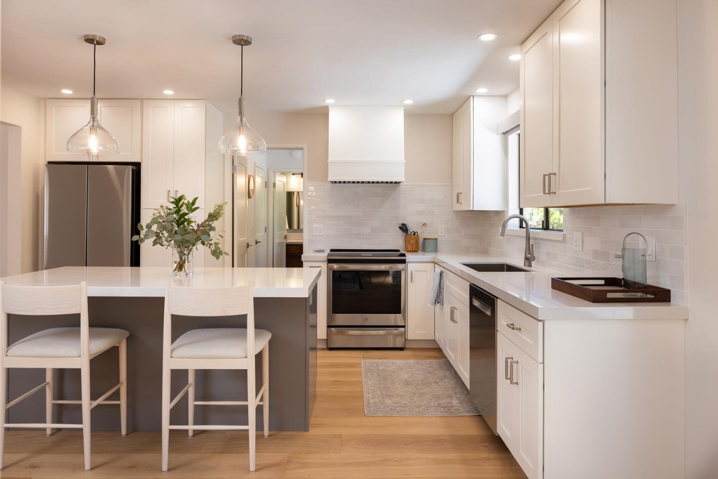 Detail Gallery Image 5 of 21 For 4083 Los Altos Dr, Pebble Beach,  CA 93953 - 3 Beds | 2/1 Baths