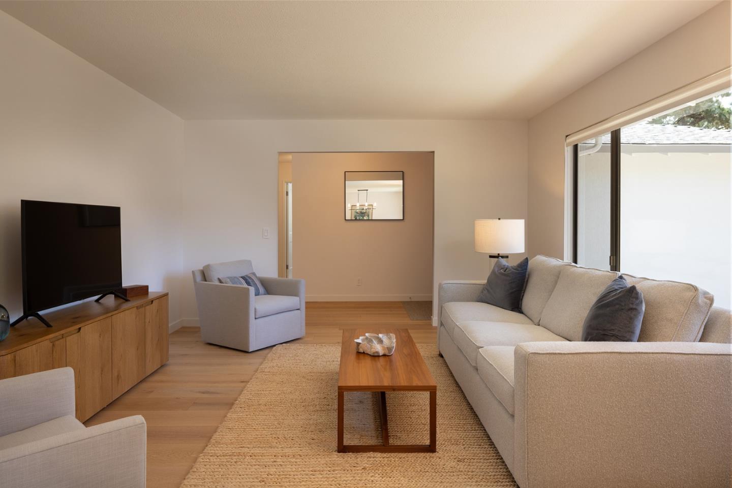 Detail Gallery Image 8 of 21 For 4083 Los Altos Dr, Pebble Beach,  CA 93953 - 3 Beds | 2/1 Baths