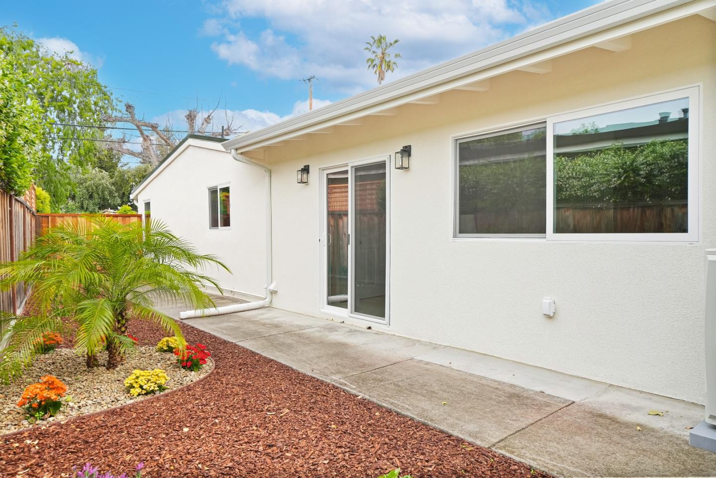 Detail Gallery Image 24 of 31 For 1775 San Ramon Ave, Mountain View,  CA 94043 - 5 Beds | 3 Baths