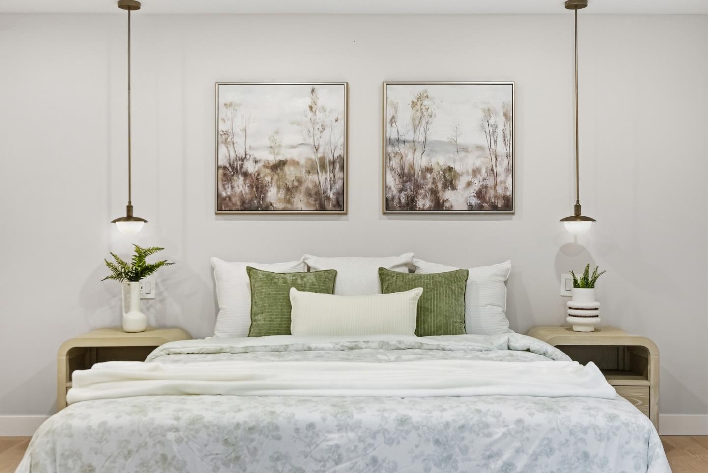 Detail Gallery Image 9 of 31 For 1775 San Ramon Ave, Mountain View,  CA 94043 - 5 Beds | 3 Baths