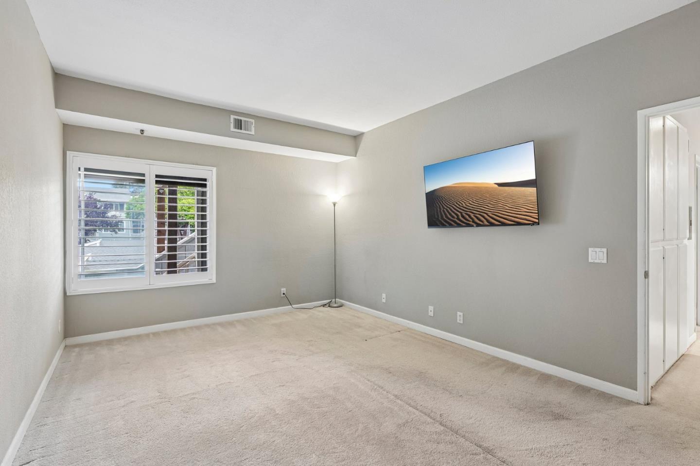Detail Gallery Image 15 of 28 For 3674 Oakwood Ter #203,  Fremont,  CA 94536 - 2 Beds | 2 Baths
