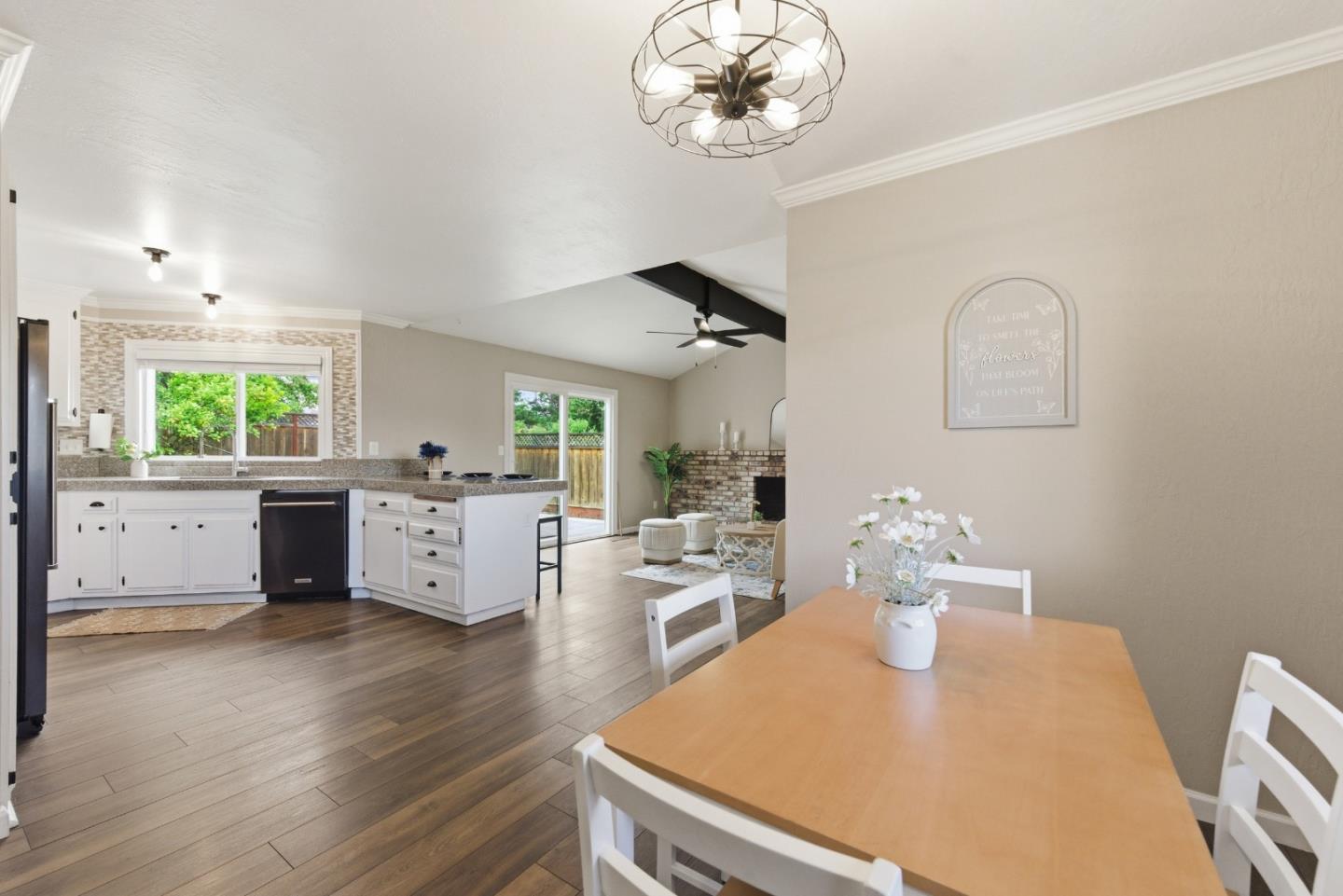 Detail Gallery Image 5 of 33 For 4541 Oak Forest Ave, Oakley,  CA 94561 - 3 Beds | 2 Baths