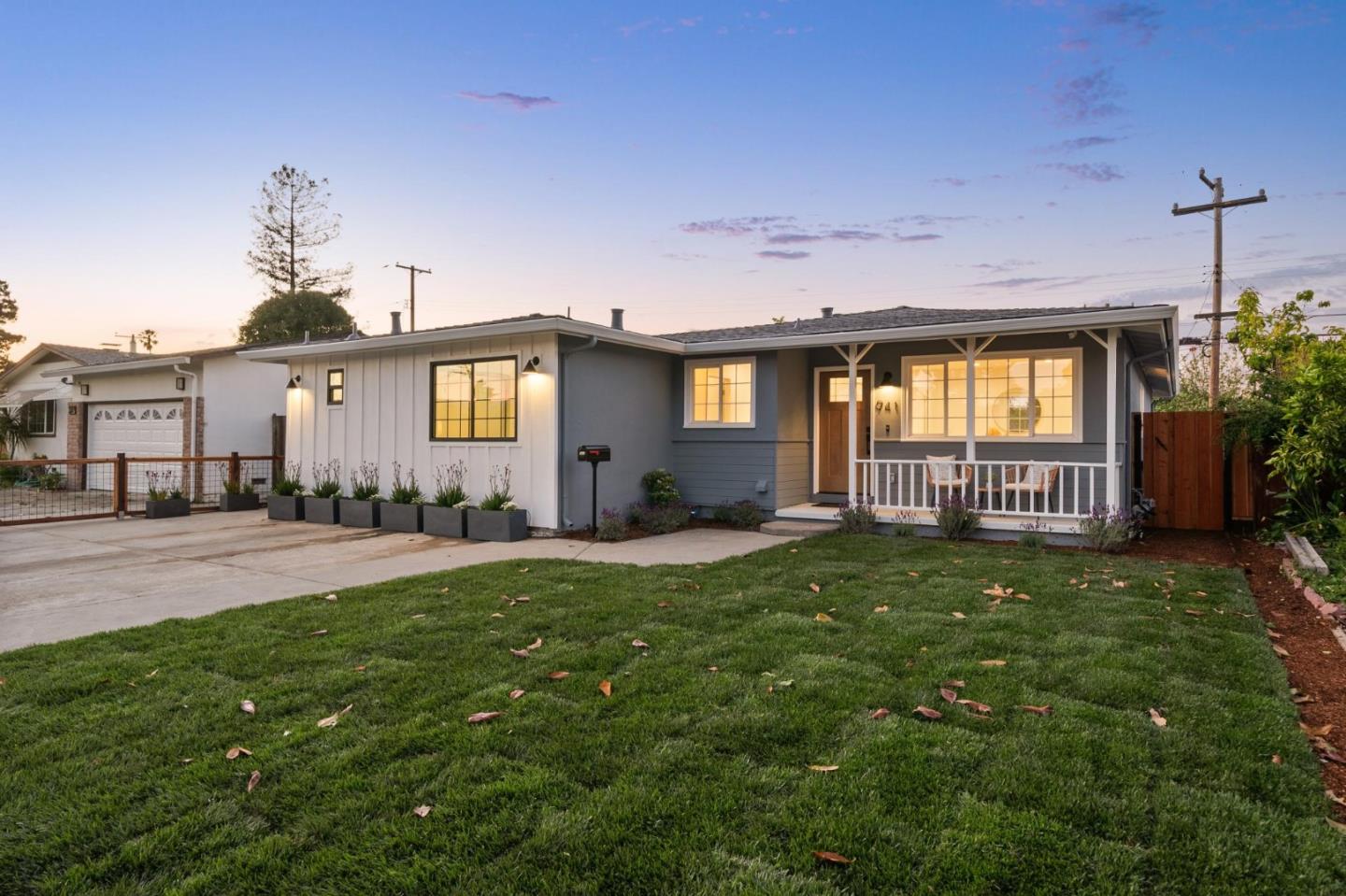 Front Image Thumbnail for ML82044008