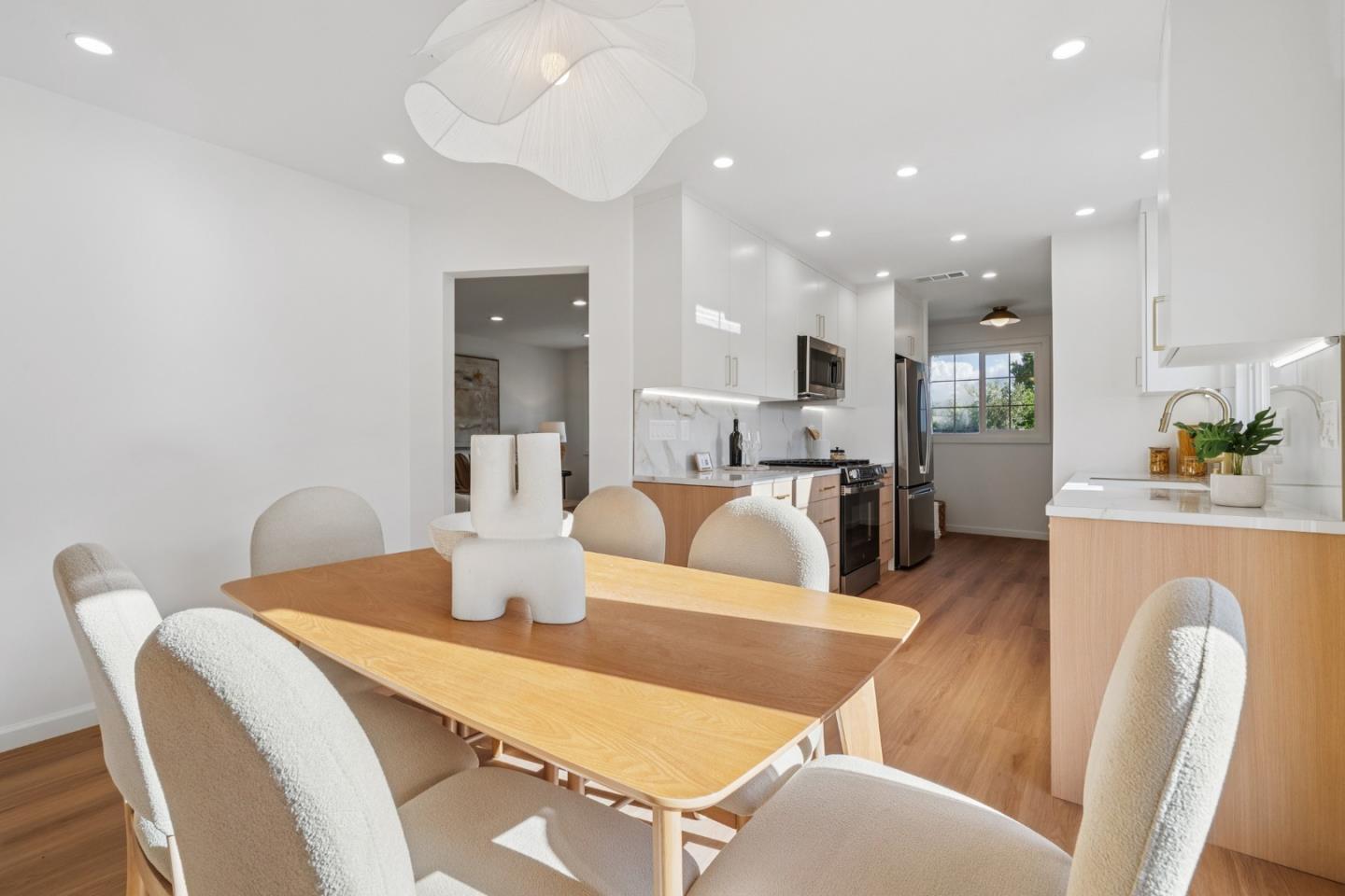 Detail Gallery Image 21 of 73 For 941 Amador Ave, Sunnyvale,  CA 94085 - 4 Beds | 2 Baths