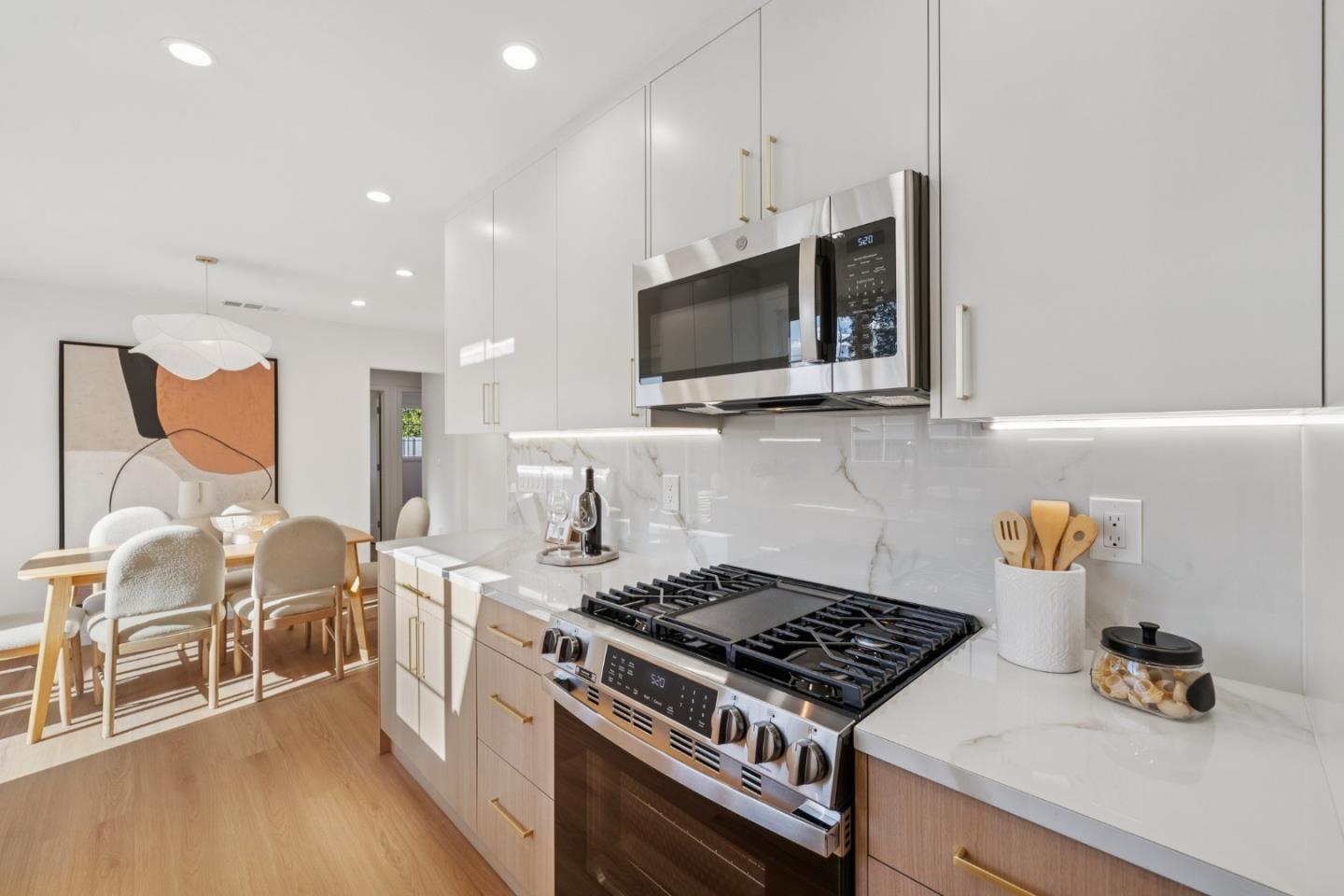 Detail Gallery Image 29 of 73 For 941 Amador Ave, Sunnyvale,  CA 94085 - 4 Beds | 2 Baths