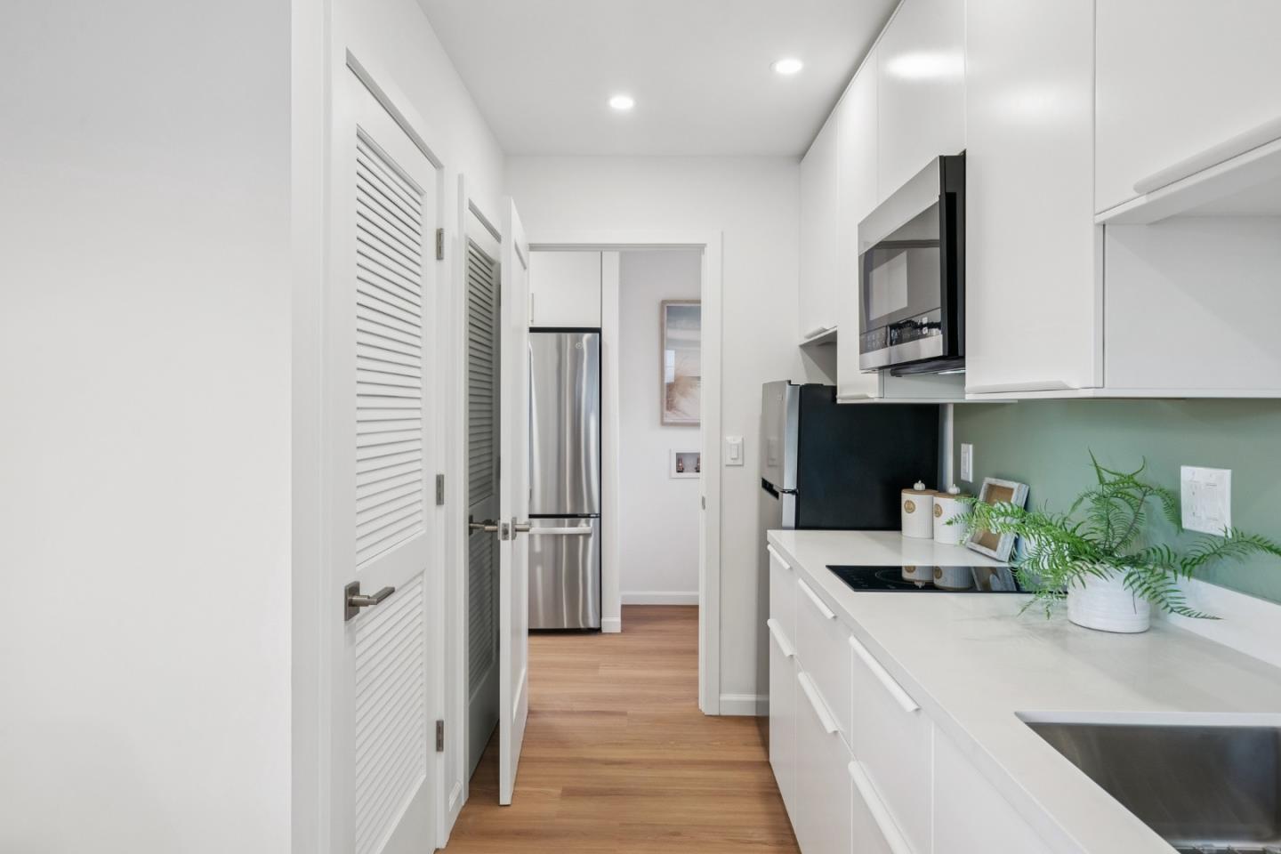 Detail Gallery Image 44 of 73 For 941 Amador Ave, Sunnyvale,  CA 94085 - 4 Beds | 2 Baths