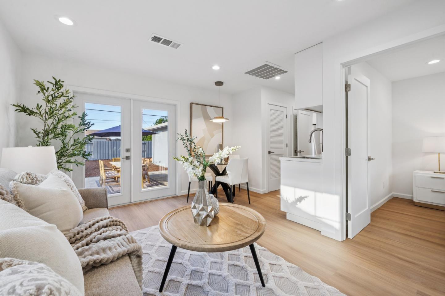 Detail Gallery Image 46 of 73 For 941 Amador Ave, Sunnyvale,  CA 94085 - 4 Beds | 2 Baths