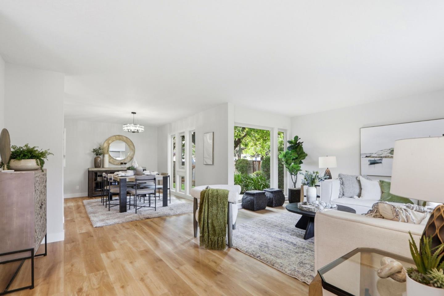 Detail Gallery Image 12 of 48 For 1096 Harlan Dr, San Jose,  CA 95129 - 5 Beds | 3 Baths