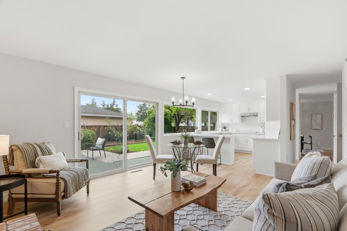 Detail Gallery Image 18 of 48 For 1096 Harlan Dr, San Jose,  CA 95129 - 5 Beds | 3 Baths