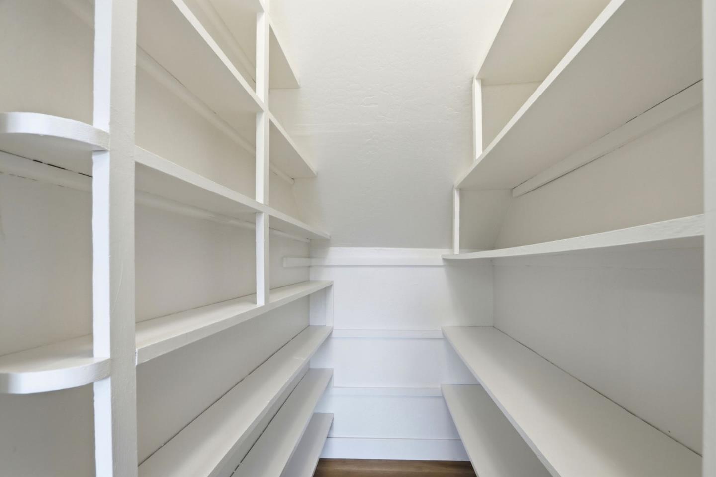 Detail Gallery Image 24 of 48 For 1096 Harlan Dr, San Jose,  CA 95129 - 5 Beds | 3 Baths