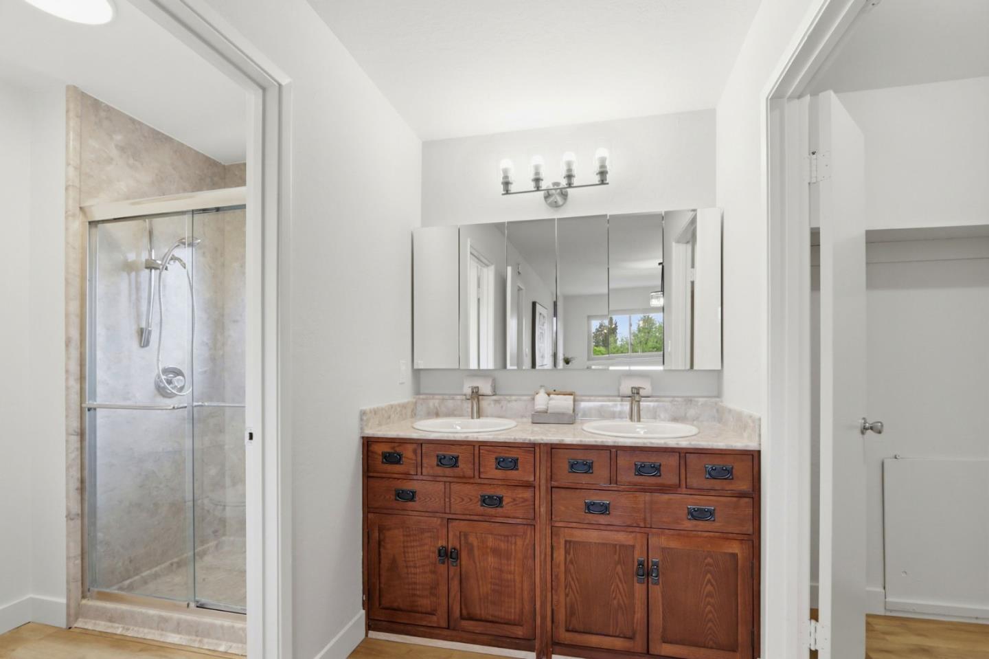 Detail Gallery Image 33 of 48 For 1096 Harlan Dr, San Jose,  CA 95129 - 5 Beds | 3 Baths