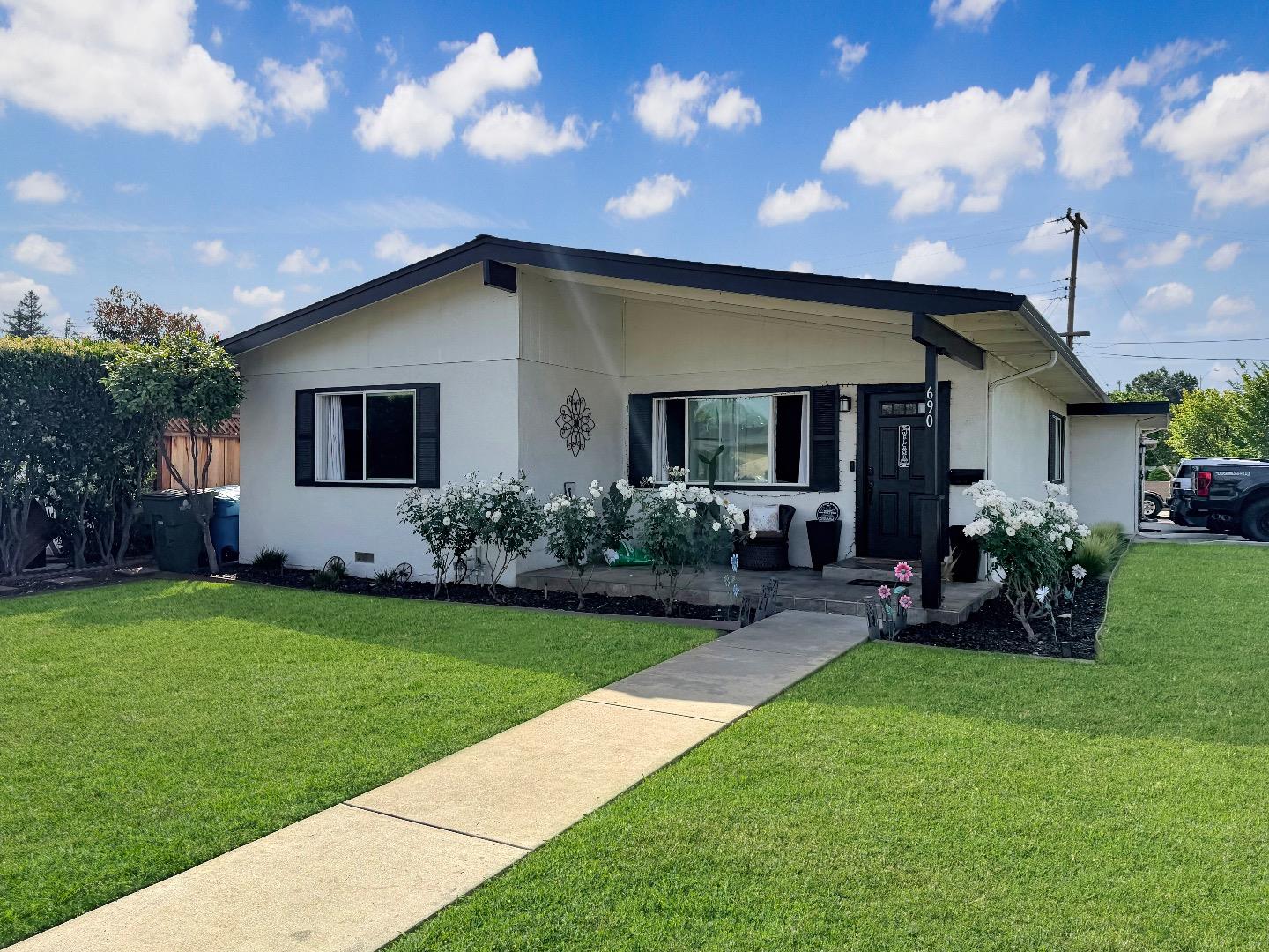 Front Image Thumbnail for ML82044012