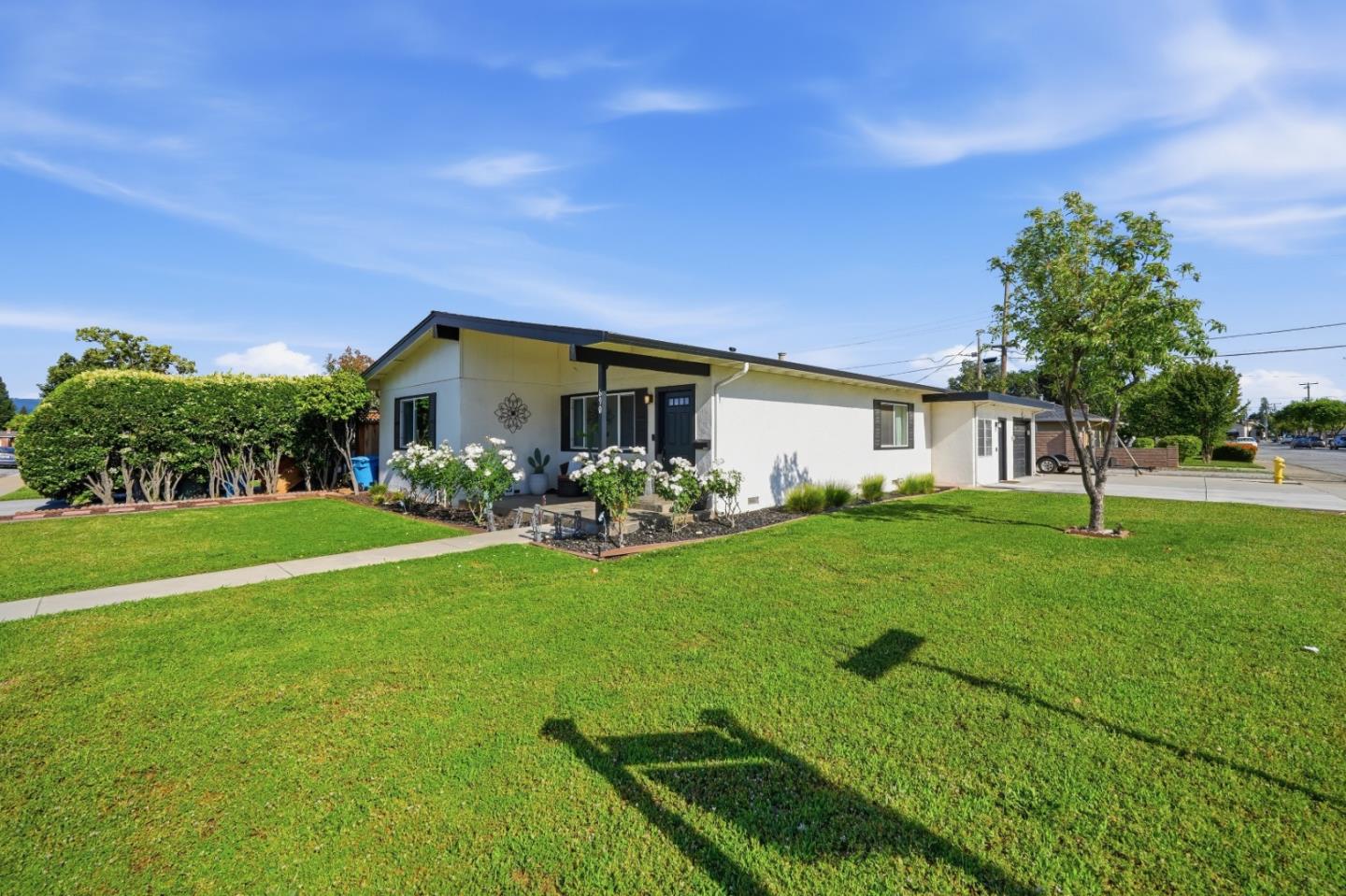 690 El Cerrito Way, Gilroy, CA, 95020
