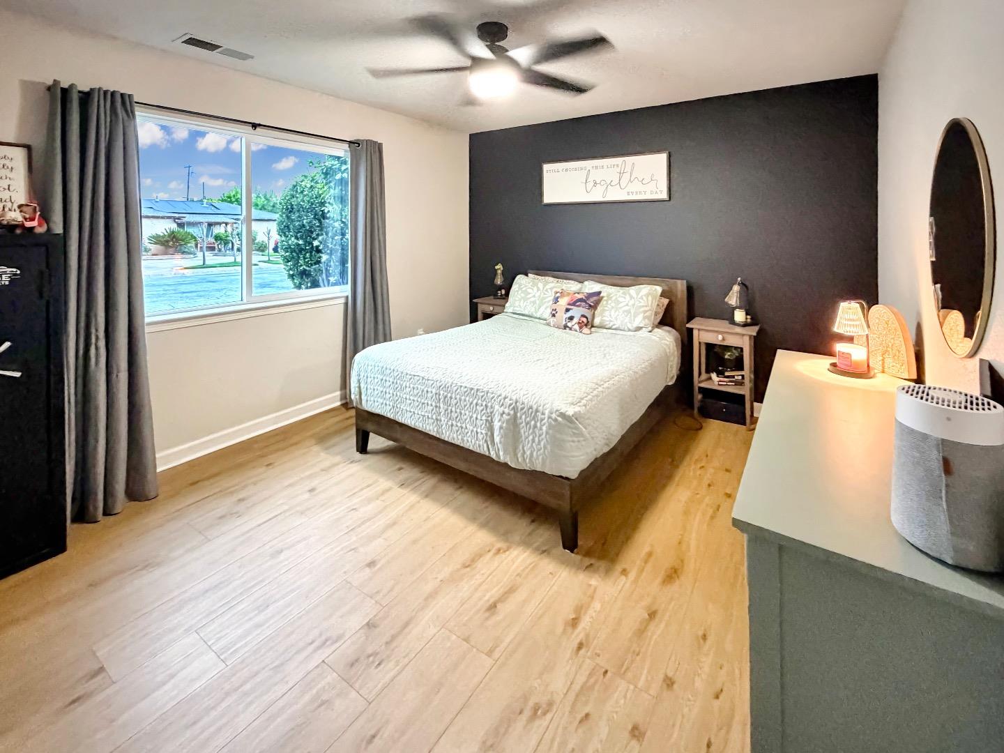 Detail Gallery Image 5 of 10 For 690 El Cerrito Way, Gilroy,  CA 95020 - 3 Beds | 1/1 Baths