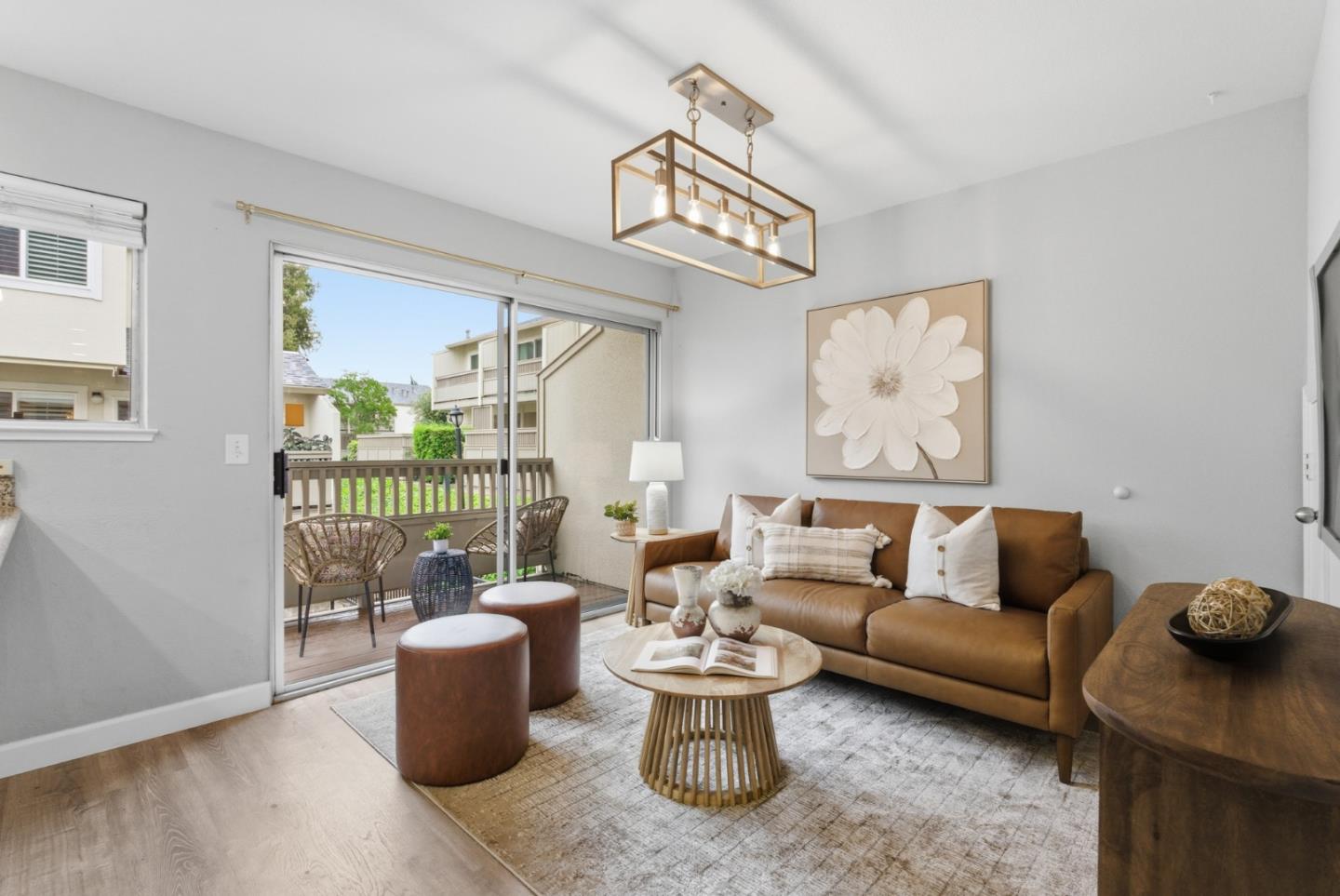 Front Image Thumbnail for ML82044013