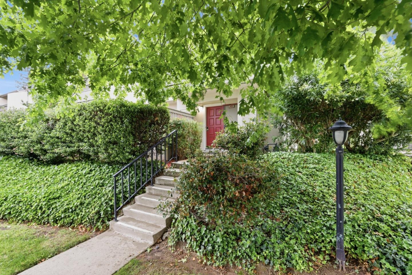 Detail Gallery Image 3 of 41 For 626 S Fair Oaks Ave, Sunnyvale,  CA 94086 - 3 Beds | 2/1 Baths