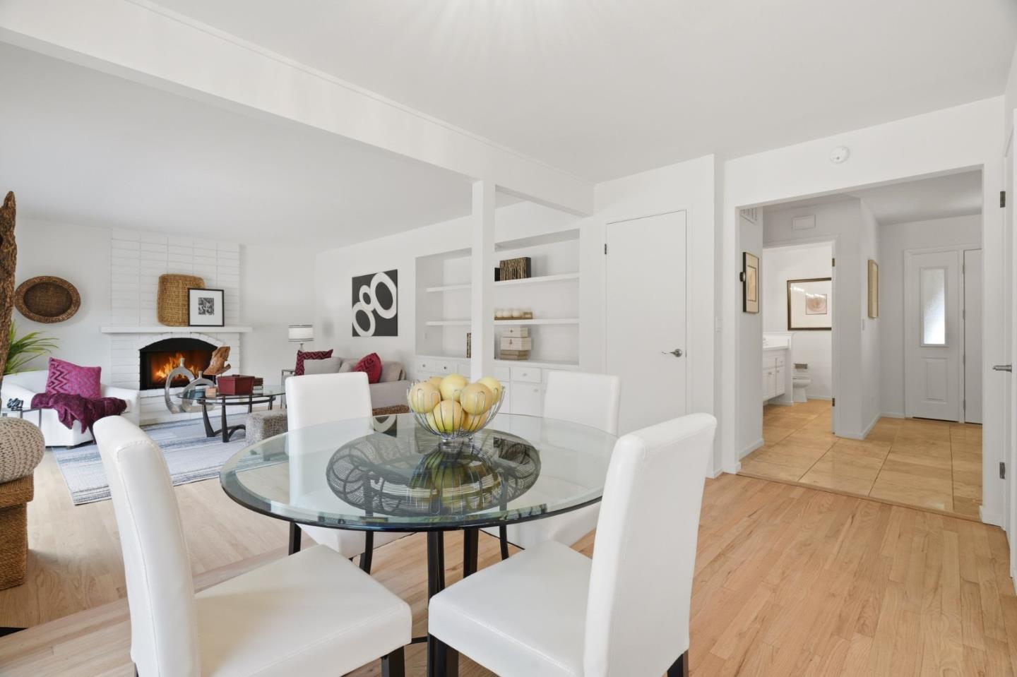 Detail Gallery Image 10 of 48 For 1377 Bedford Ave, Sunnyvale,  CA 94087 - 4 Beds | 2/1 Baths