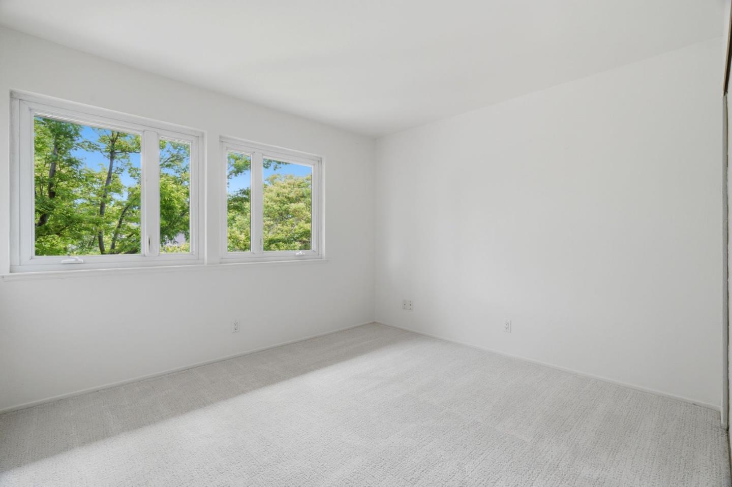 Detail Gallery Image 33 of 48 For 1377 Bedford Ave, Sunnyvale,  CA 94087 - 4 Beds | 2/1 Baths