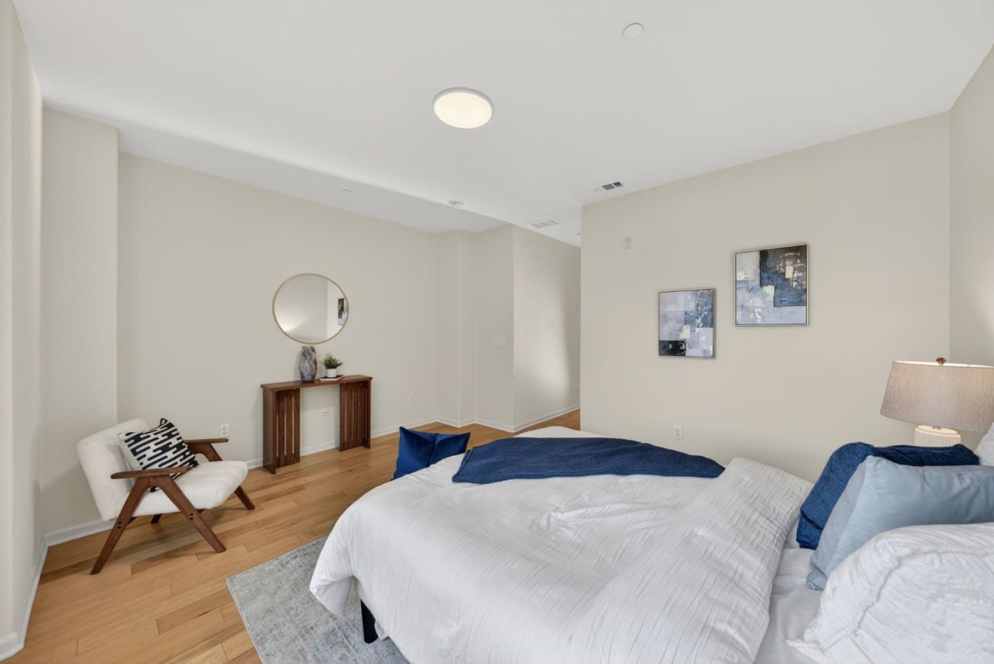 Detail Gallery Image 12 of 28 For 650 Almaden Walk Loop, San Jose,  CA 95125 - 3 Beds | 3 Baths