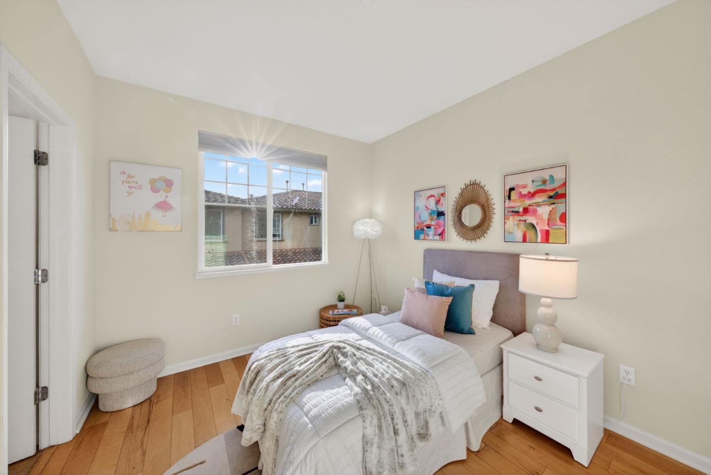 Detail Gallery Image 17 of 28 For 650 Almaden Walk Loop, San Jose,  CA 95125 - 3 Beds | 3 Baths