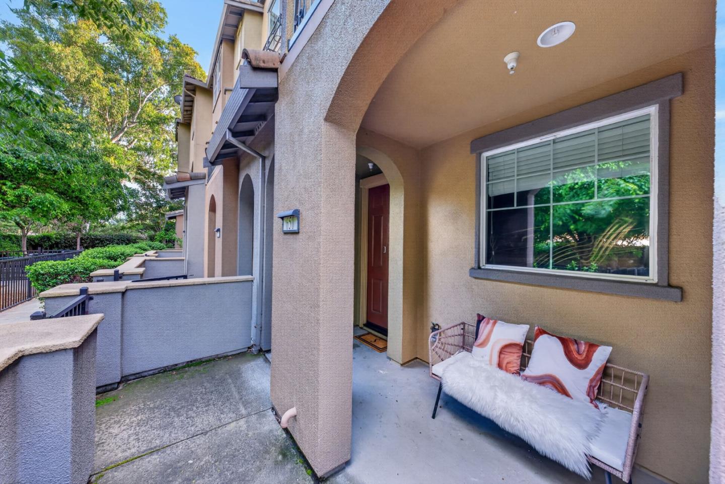 Detail Gallery Image 24 of 28 For 650 Almaden Walk Loop, San Jose,  CA 95125 - 3 Beds | 3 Baths