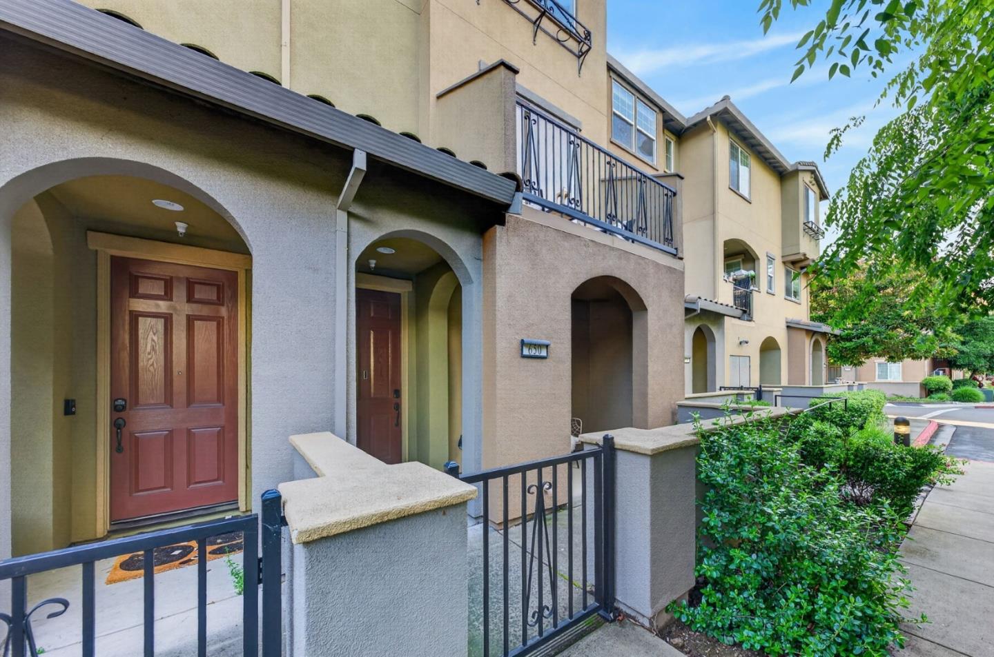 Detail Gallery Image 25 of 28 For 650 Almaden Walk Loop, San Jose,  CA 95125 - 3 Beds | 3 Baths