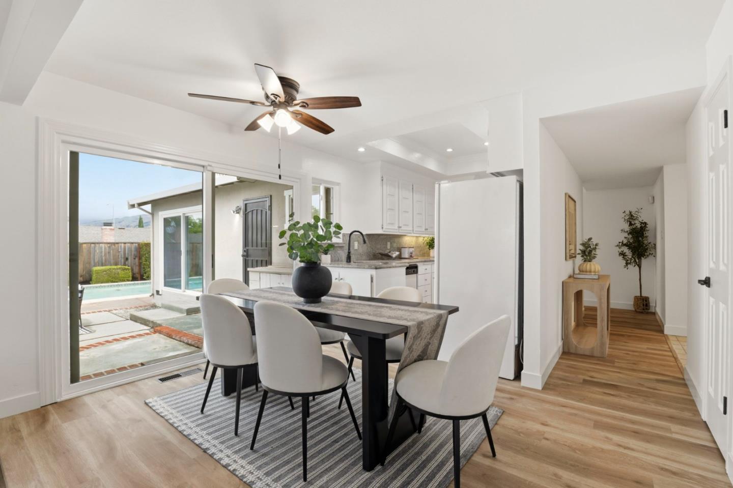 Detail Gallery Image 16 of 42 For 3229 Knights Bridge Rd, San Jose,  CA 95132 - 3 Beds | 2 Baths