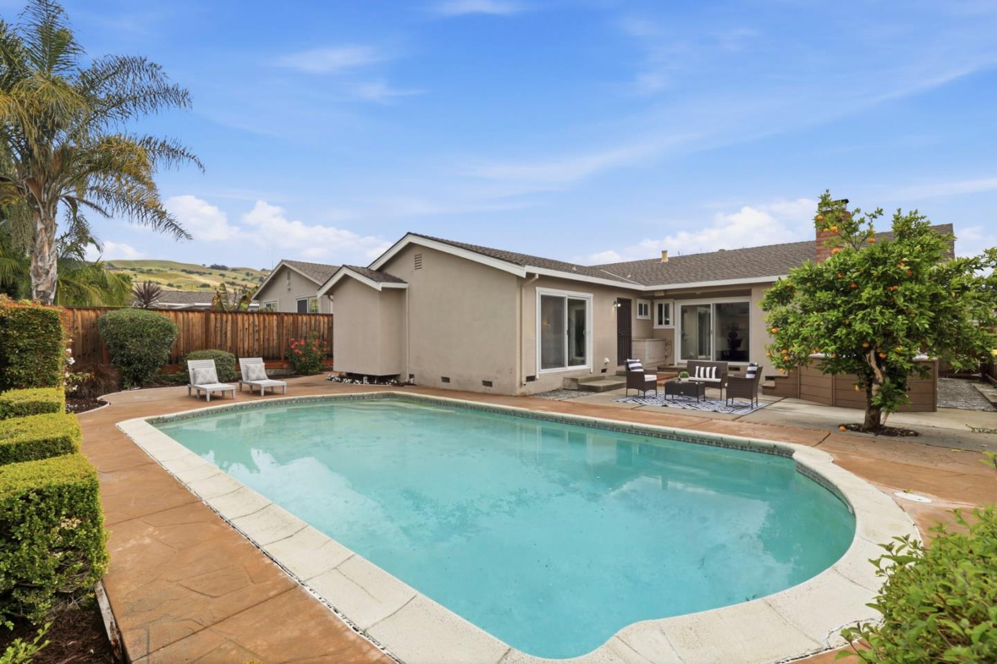 Detail Gallery Image 34 of 42 For 3229 Knights Bridge Rd, San Jose,  CA 95132 - 3 Beds | 2 Baths