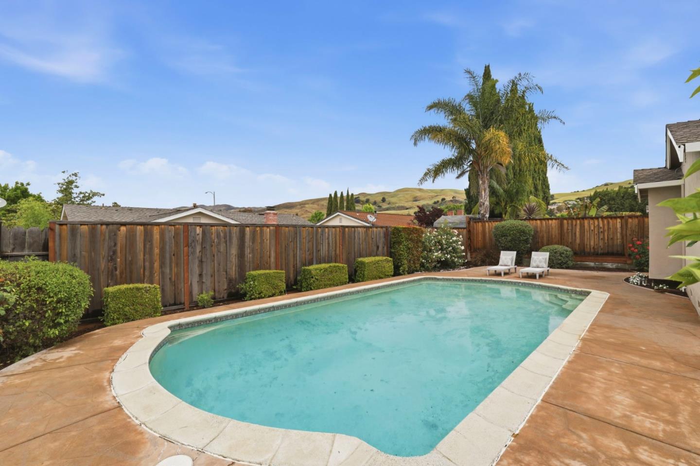 Detail Gallery Image 35 of 42 For 3229 Knights Bridge Rd, San Jose,  CA 95132 - 3 Beds | 2 Baths