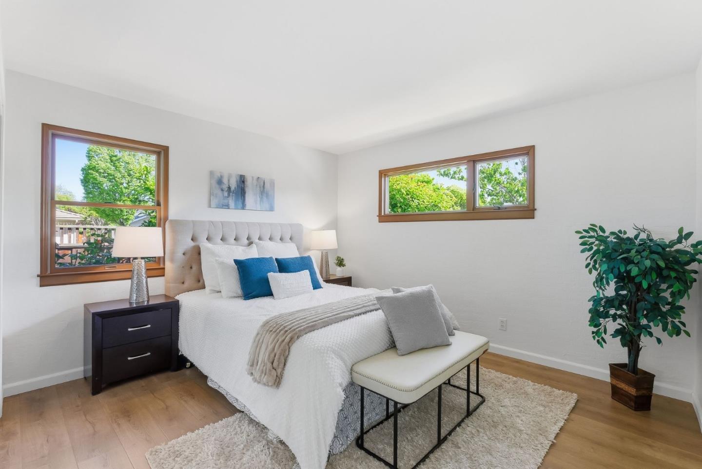 Detail Gallery Image 12 of 26 For 1051 Manhattan Ct, Sunnyvale,  CA 94087 - 3 Beds | 2 Baths