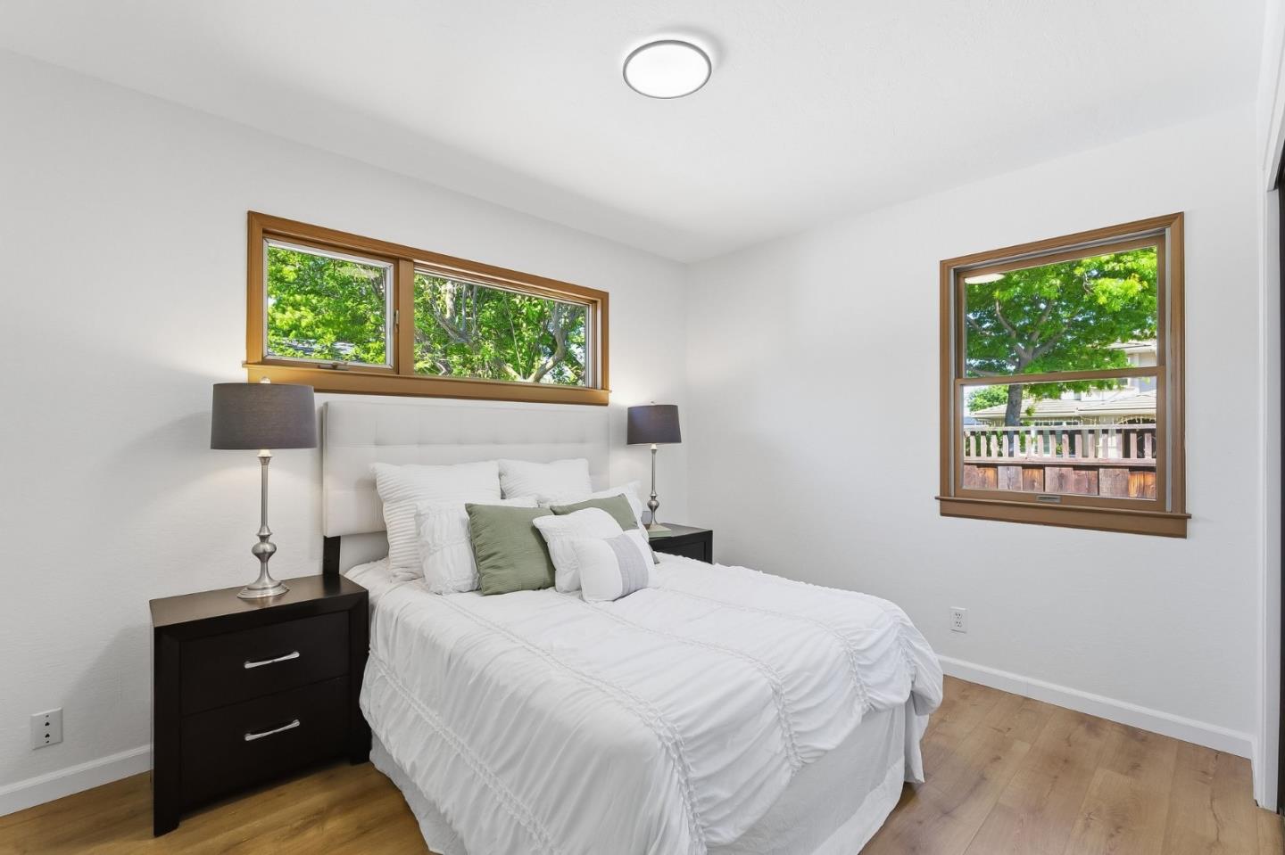 Detail Gallery Image 14 of 26 For 1051 Manhattan Ct, Sunnyvale,  CA 94087 - 3 Beds | 2 Baths